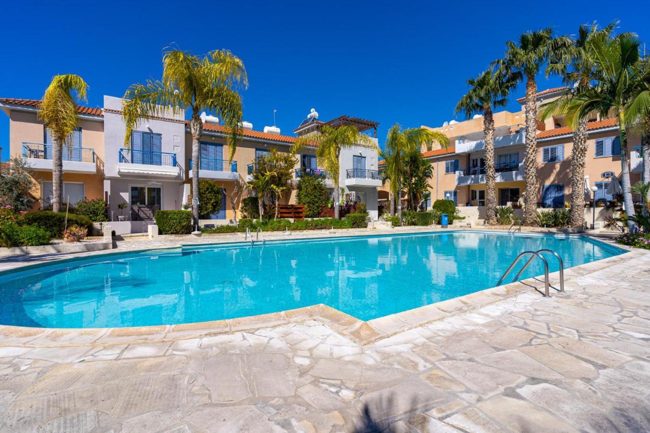 Summer Breeze Holiday Apartment With Pool بافوس المظهر الخارجي الصورة